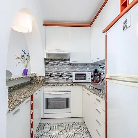 Silv12-frontline Sea Views Apartment *