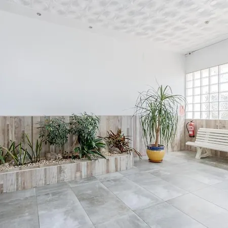 Silv12-frontline Sea Views